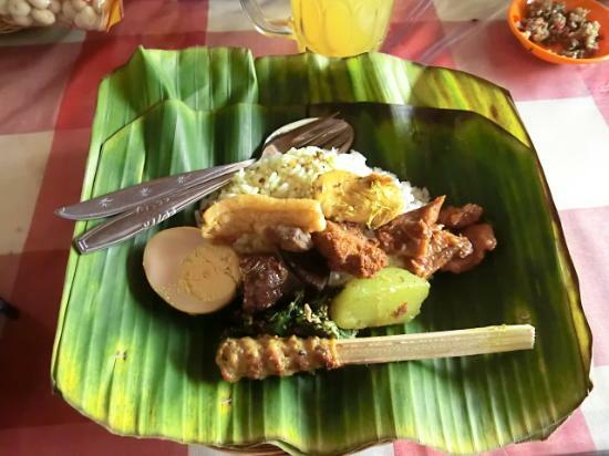Warung Teges